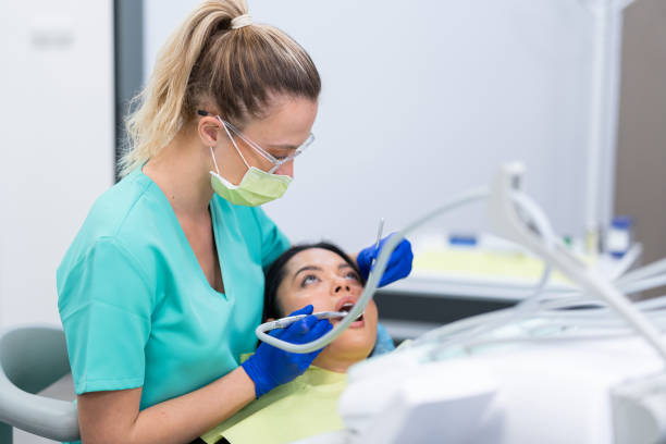 Best Emergency Dental Care for Broken or Chipped Teeth in Wyandotte, MI